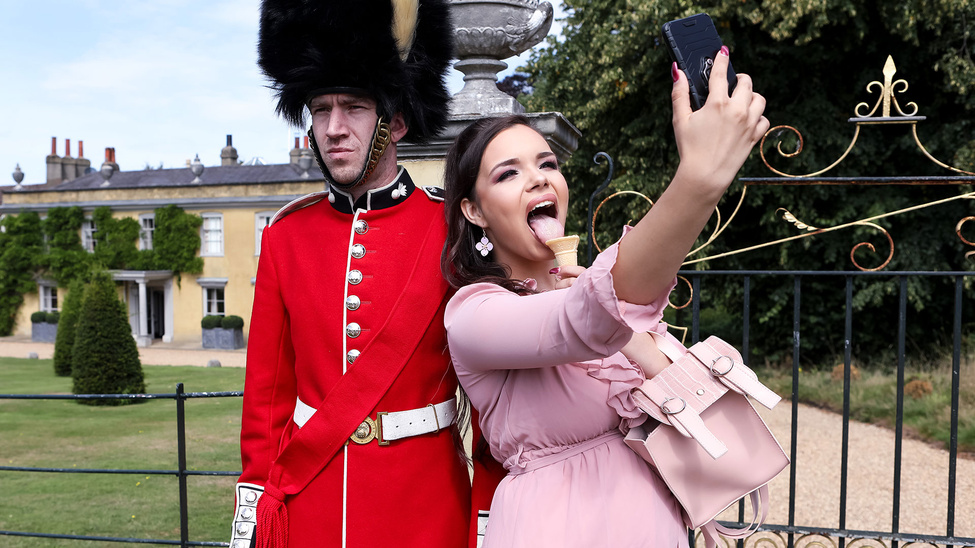 Stroking The Guard’s Post (Sofia Lee, Danny D) [Brazzers]