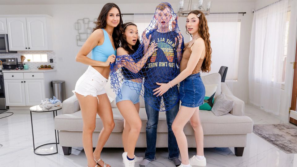 [StepSiblingsCaught] Eliza Ibarra, Kimmy Kimm, Tiana Blow (Three Of Us Take A Bite Of My Stepbrother – S23:E7 / 07.03.2023)