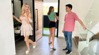 [SneakySex] Angie Lynx (Fucking My GF’s Stepsister / 11.05.2023)