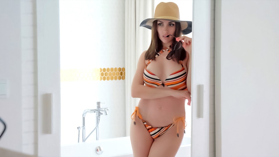 [TeamSkeetXLuxuryGirl] Luxury Girl (Come Into My Room / 11.09.2023)